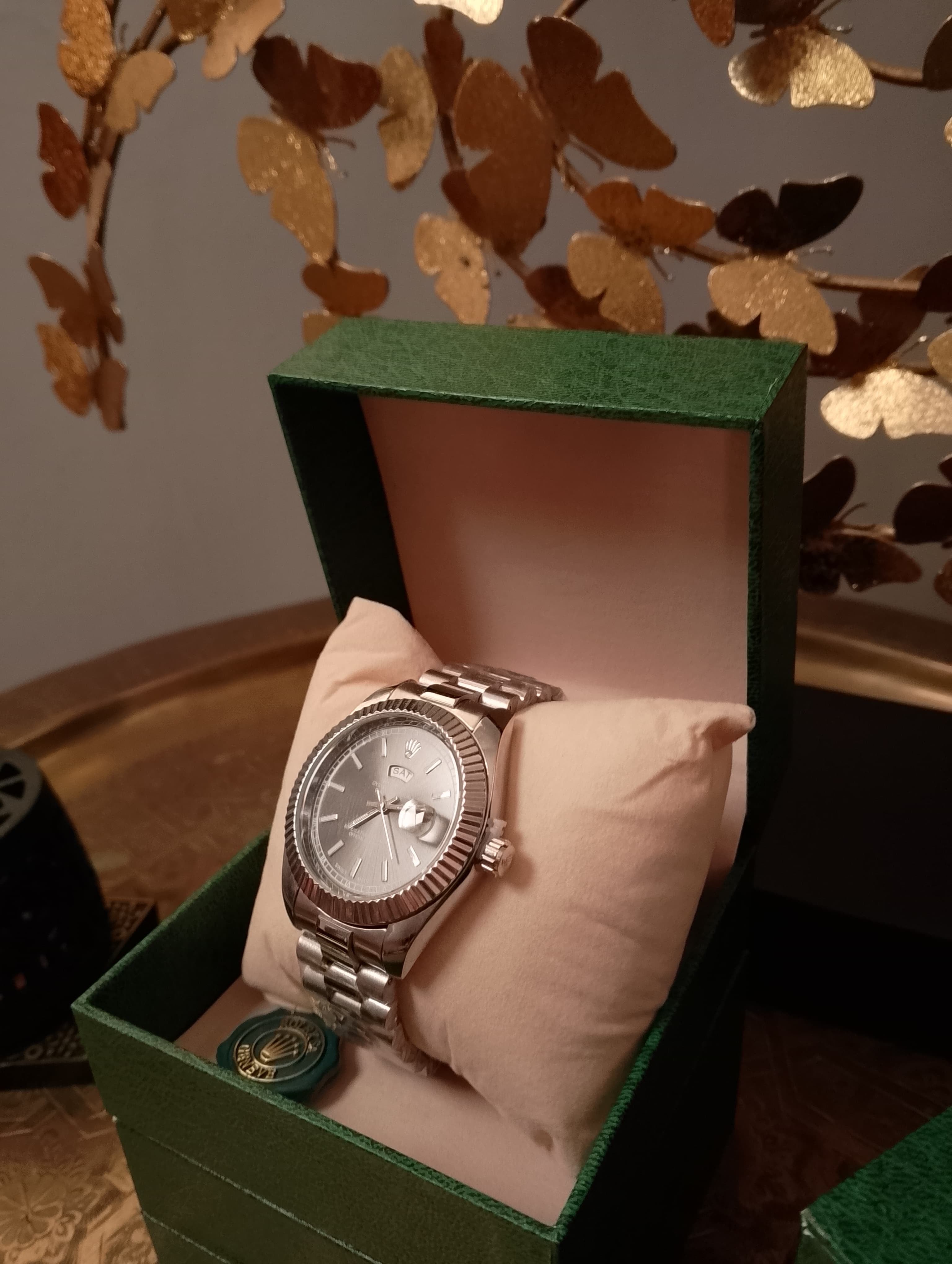 Rolex Day-Date Style – Silver Dial / Fluted Bezel